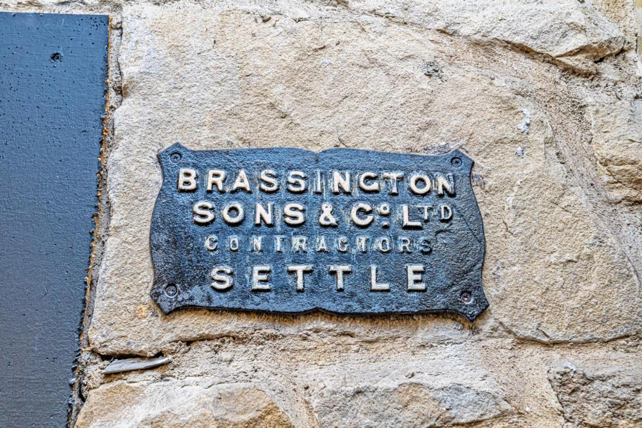 Bridge End Mill Apartments In Settle Exterior photo