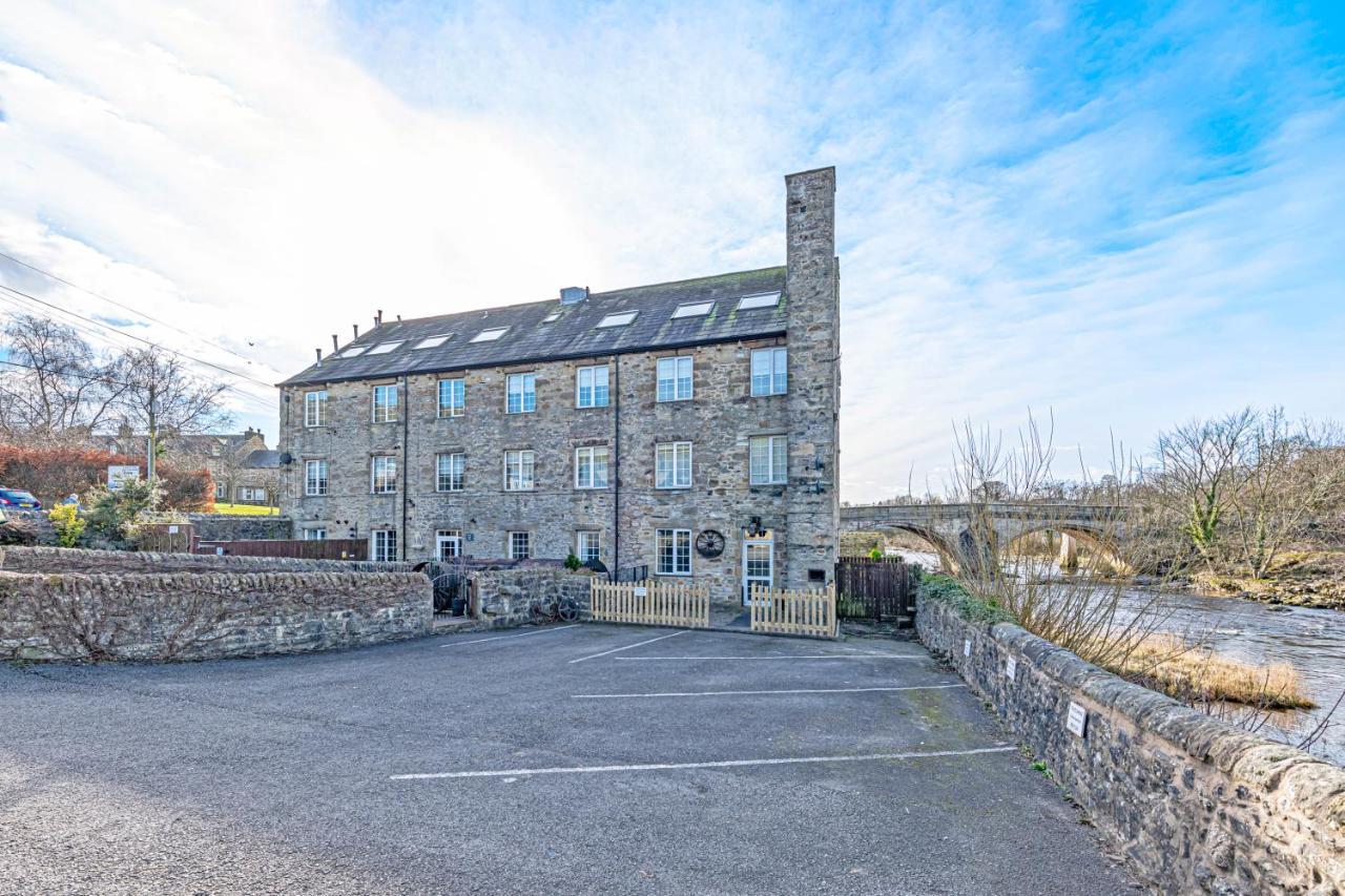 Bridge End Mill Apartments In Settle Exterior photo